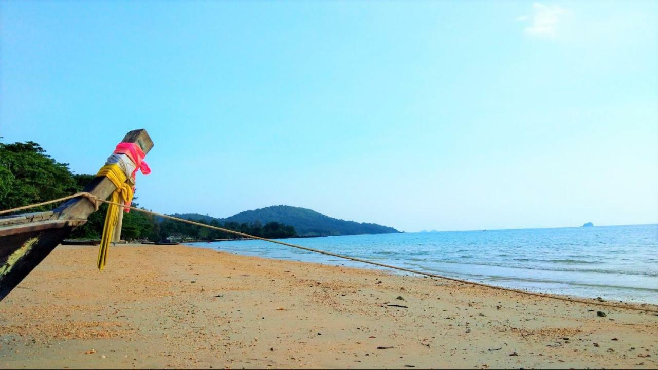 The Beach At Klong Muang Exterior foto