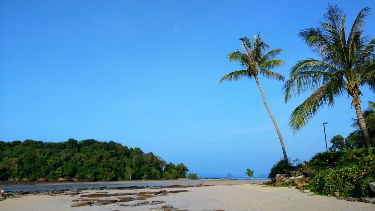 The Beach At Klong Muang Exterior foto
