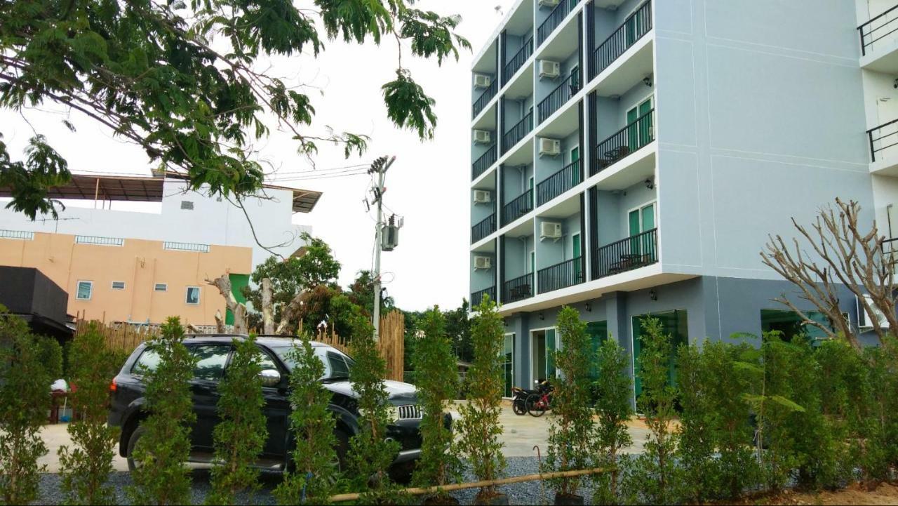 The Beach At Klong Muang Exterior foto