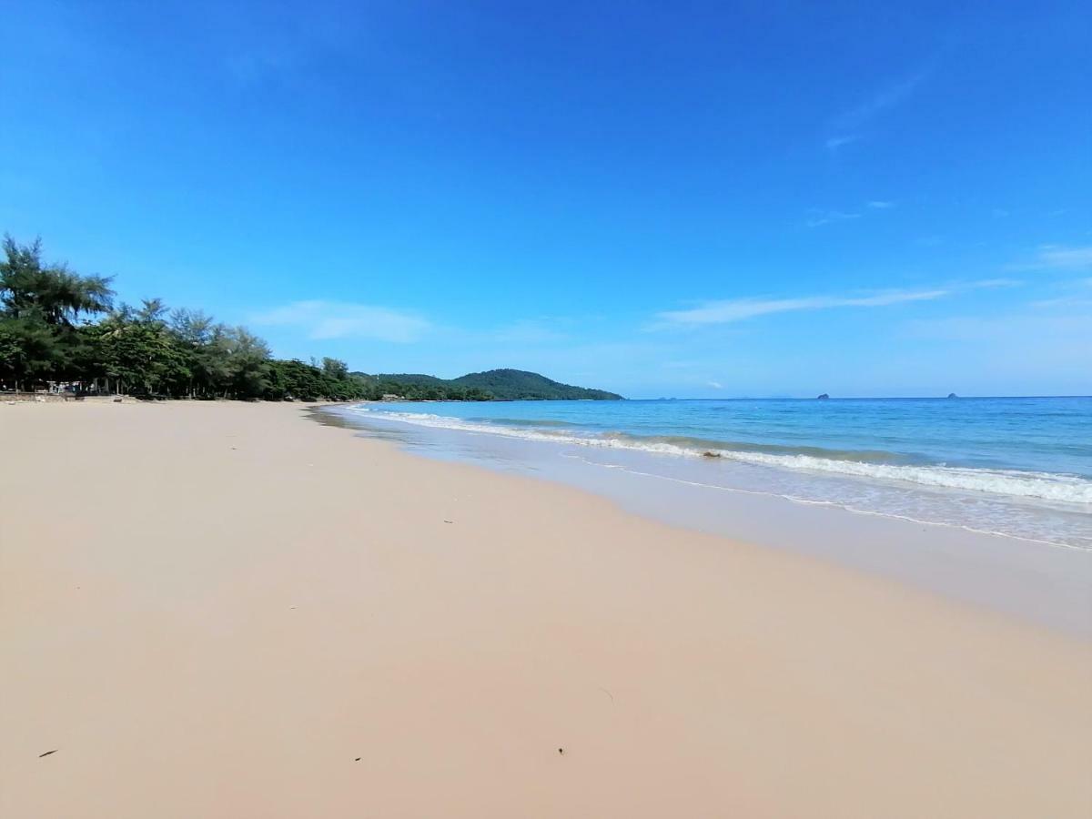 The Beach At Klong Muang Exterior foto